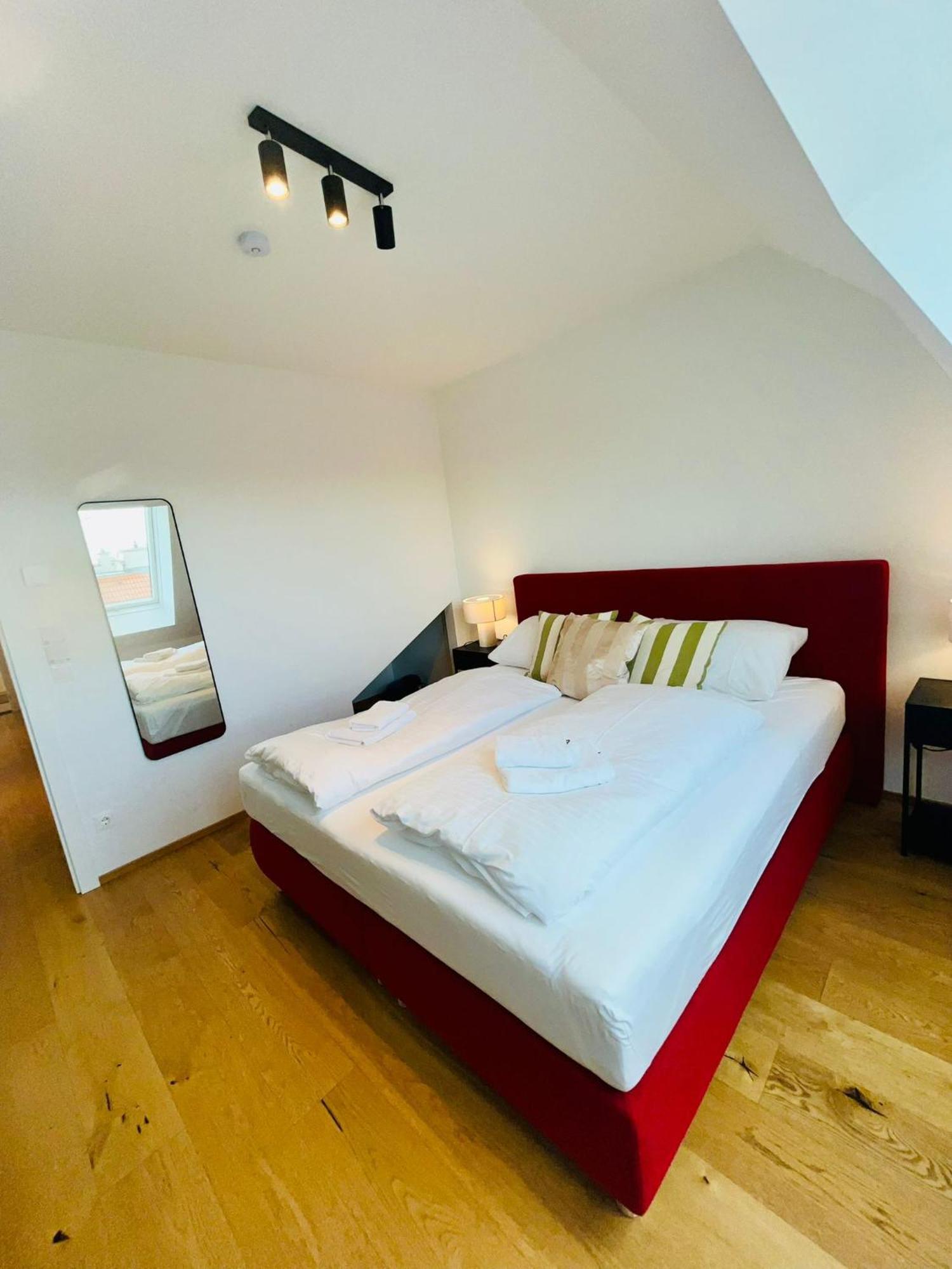 Orestaliving - Penthouse With Designer Renovation Viyana Dış mekan fotoğraf